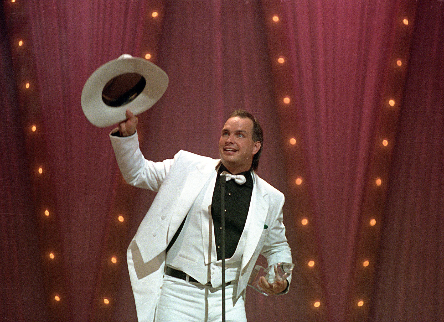 Garth Brooks, "No Fences"